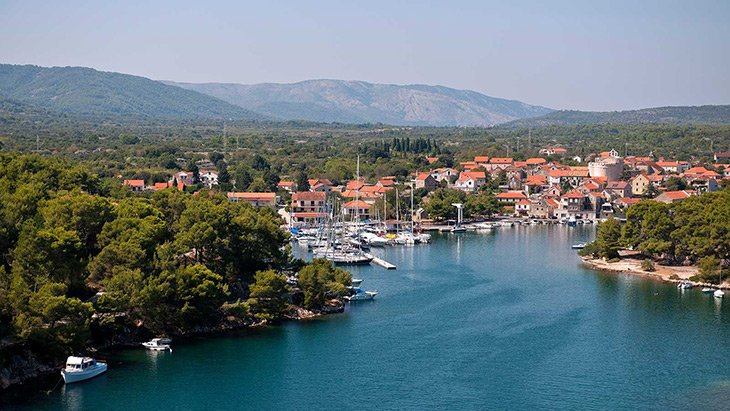 ACI Marine in Vrboska